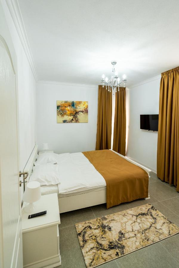 Armada Aparthotel Alba Iulia Eksteriør billede