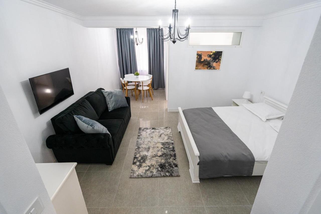 Armada Aparthotel Alba Iulia Eksteriør billede