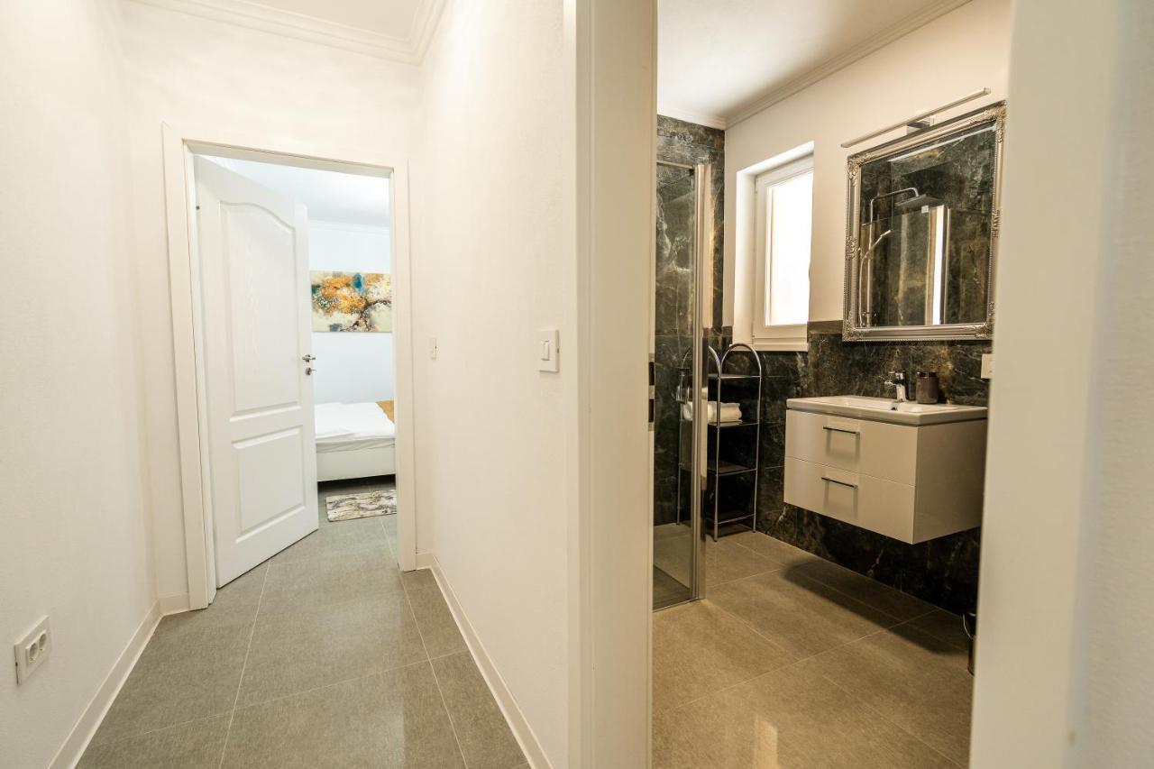 Armada Aparthotel Alba Iulia Eksteriør billede
