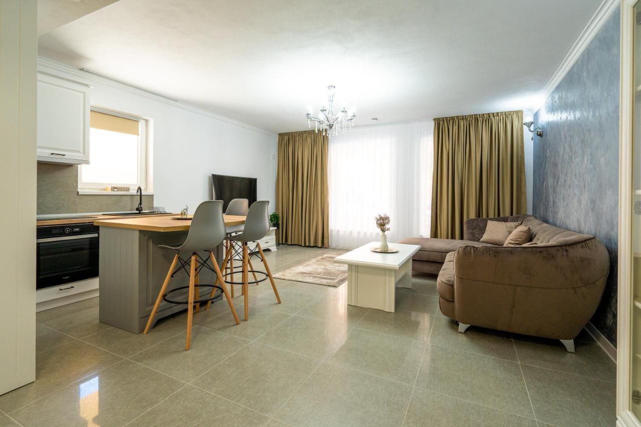 Armada Aparthotel Alba Iulia Eksteriør billede