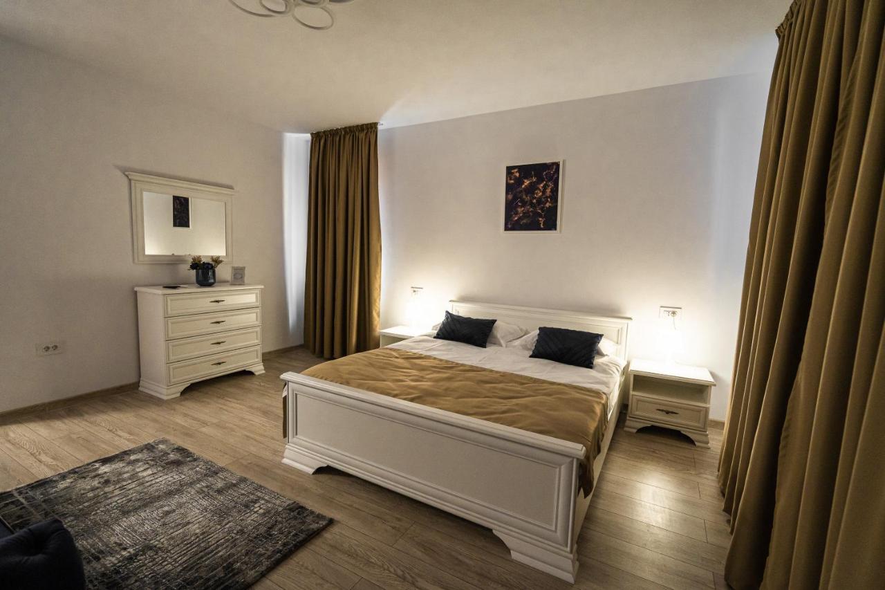 Armada Aparthotel Alba Iulia Eksteriør billede